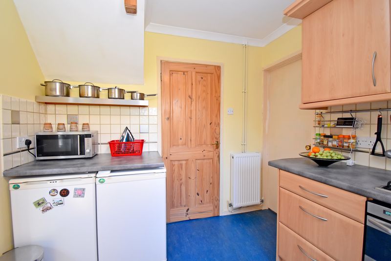 Kitchen- click for photo gallery